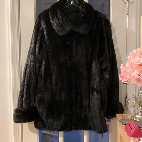 Dark Ranch Mink Jacket Like New - Picture 1 of 4